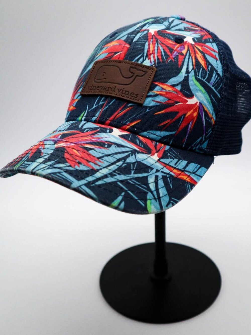 Vineyard Vines Snapback Trucker Hat Whale Logo Tropical Hawaiian Floral Print